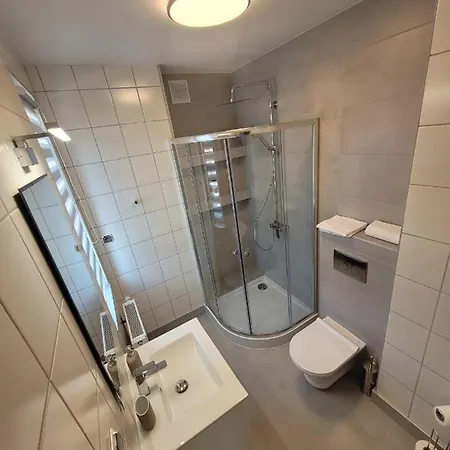 Wierzbowa 6 Z Klimatyzacja Apartment *